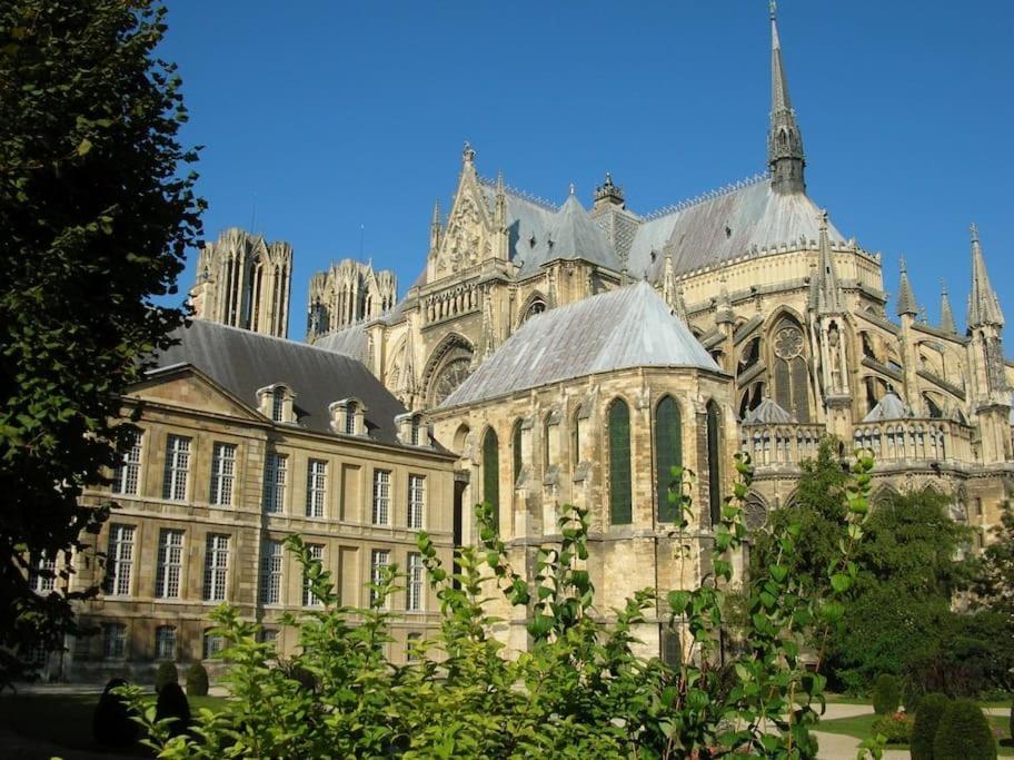 Cathedrale - Mairie / Boulingrin Apartment